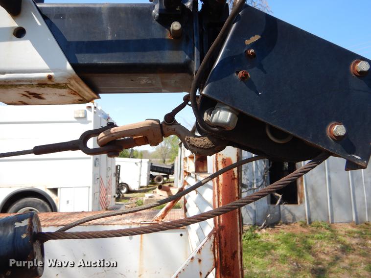 image for item EI9066 Reading utility bed with crane