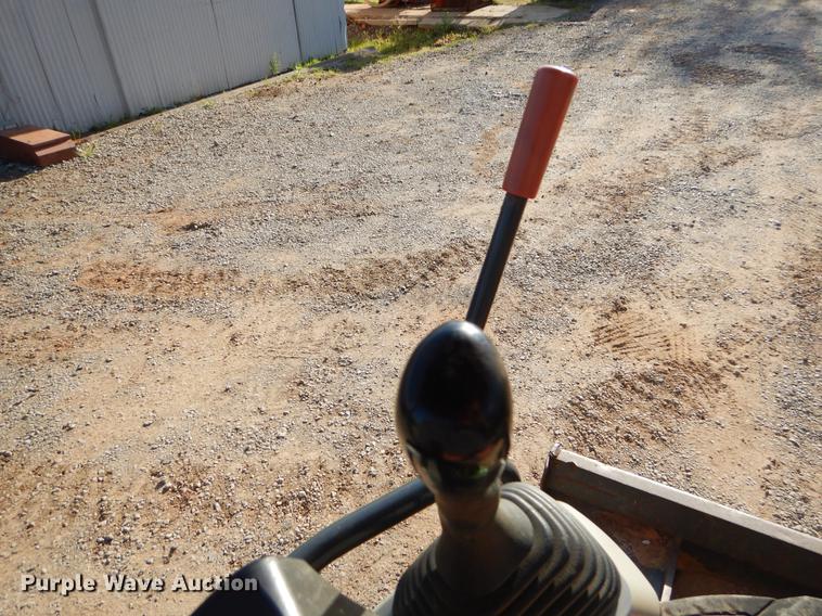 image for item EI9088 2007 Komatsu PC27MR-2 mini excavator