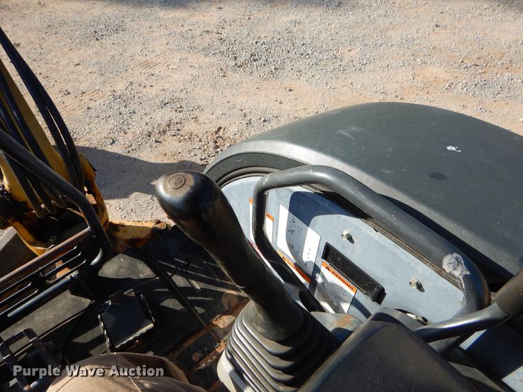 image for item EI9088 2007 Komatsu PC27MR-2 mini excavator