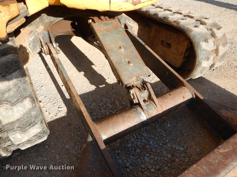 image for item EI9088 2007 Komatsu PC27MR-2 mini excavator