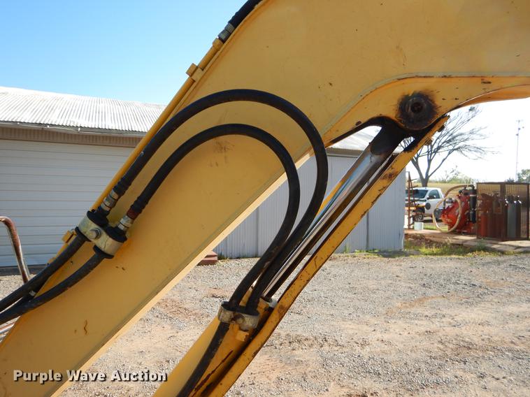 image for item EI9088 2007 Komatsu PC27MR-2 mini excavator