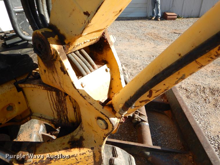 image for item EI9088 2007 Komatsu PC27MR-2 mini excavator