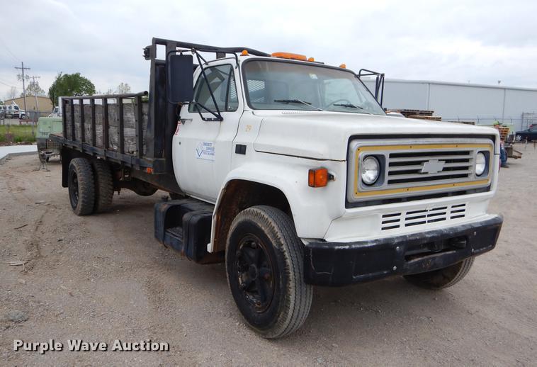 image for item EI9096 1989 Chevrolet C70 flat dump bed truck