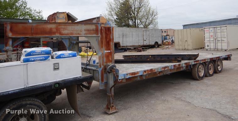 image for item EI9098 1982 Equipment trailer