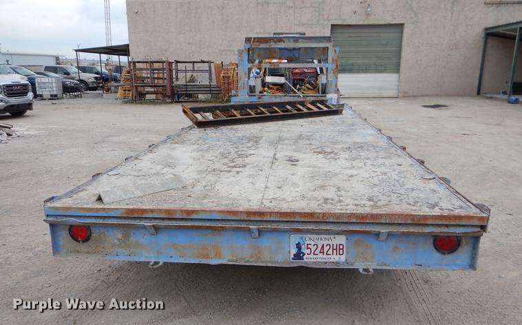 image for item EI9098 1982 Equipment trailer