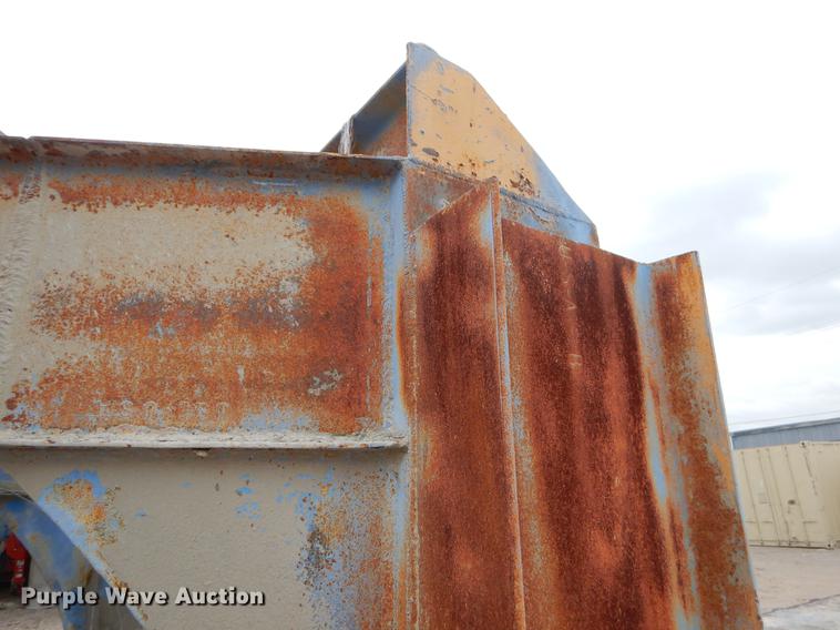 image for item EI9098 1982 Equipment trailer