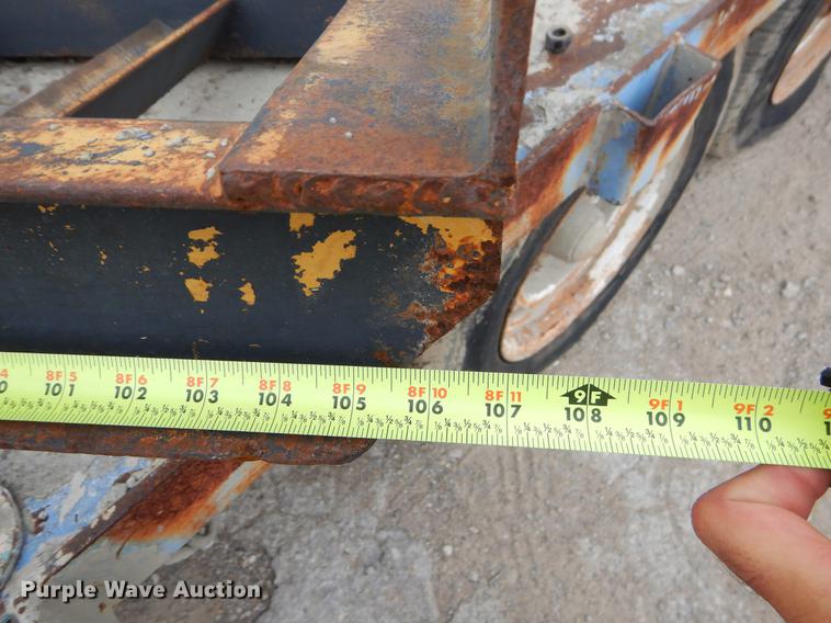 image for item EI9098 1982 Equipment trailer