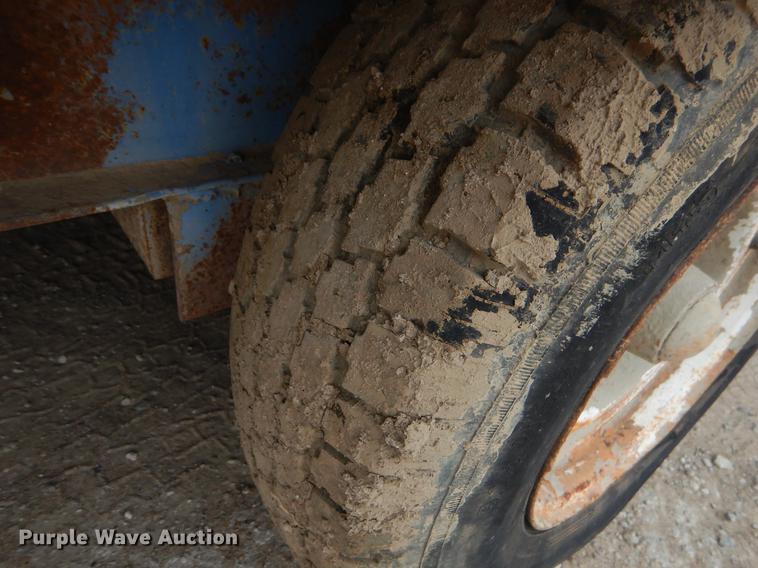 image for item EI9098 1982 Equipment trailer