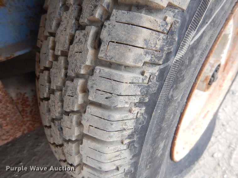 image for item EI9098 1982 Equipment trailer