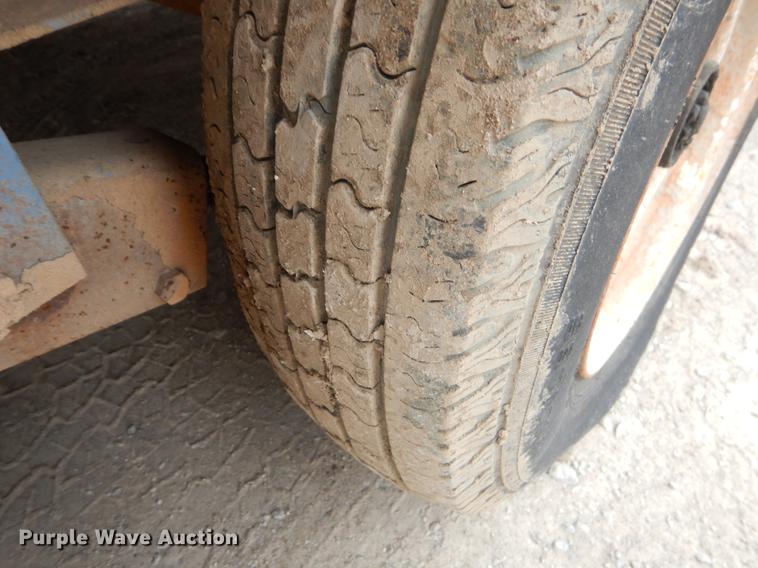 image for item EI9098 1982 Equipment trailer