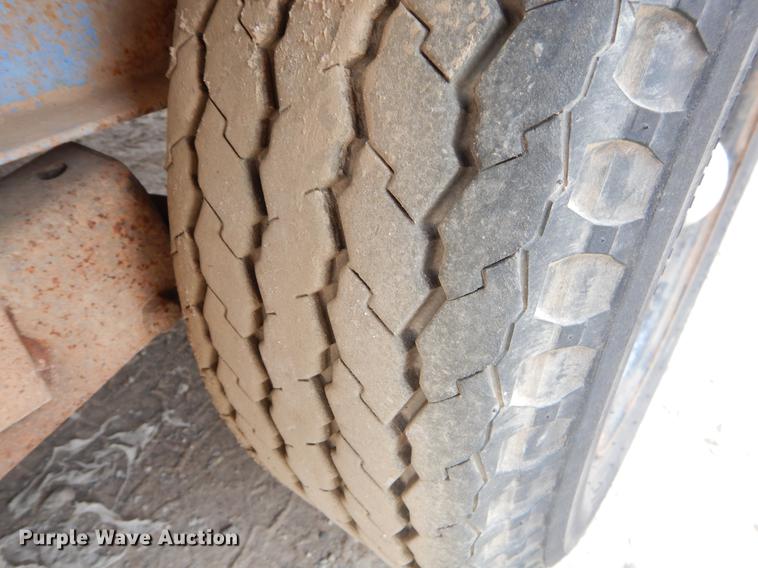 image for item EI9098 1982 Equipment trailer