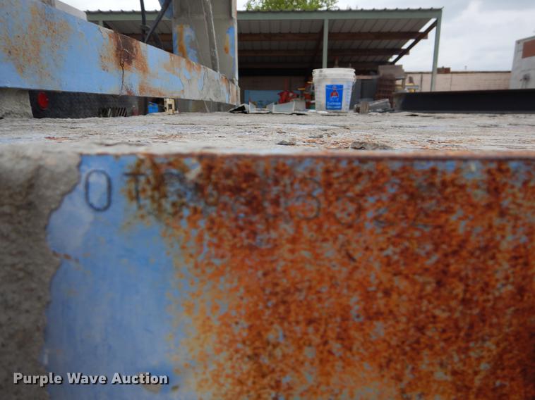 image for item EI9098 1982 Equipment trailer