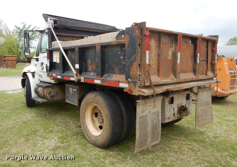 image for item EI9103 2006 International 4200 dump truck
