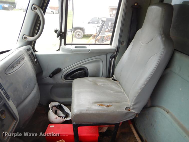 image for item EI9103 2006 International 4200 dump truck