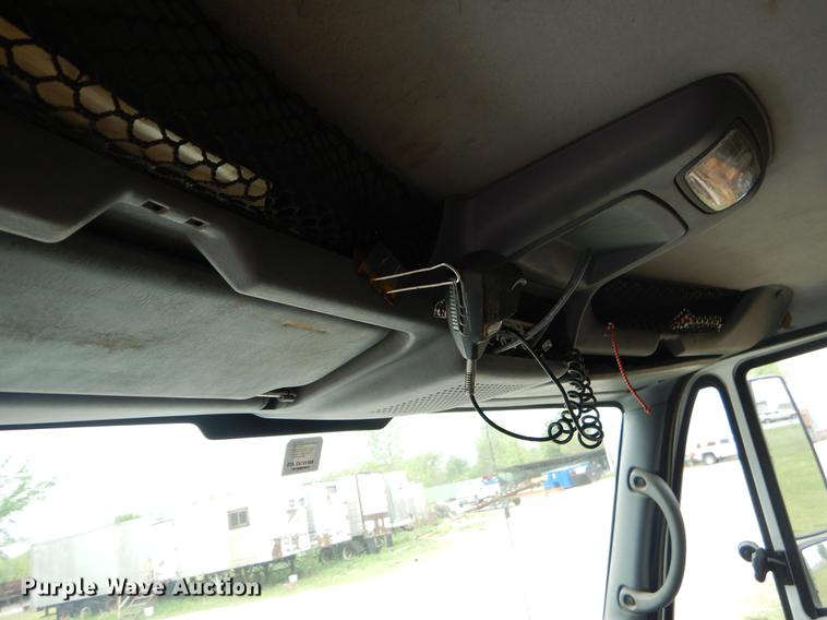 image for item EI9103 2006 International 4200 dump truck