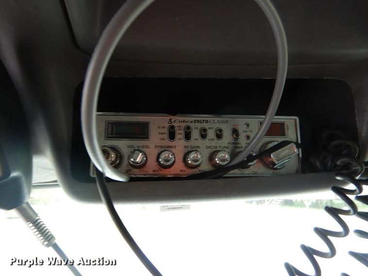 image for item EI9103 2006 International 4200 dump truck