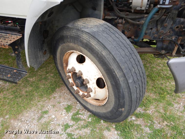 image for item EI9103 2006 International 4200 dump truck