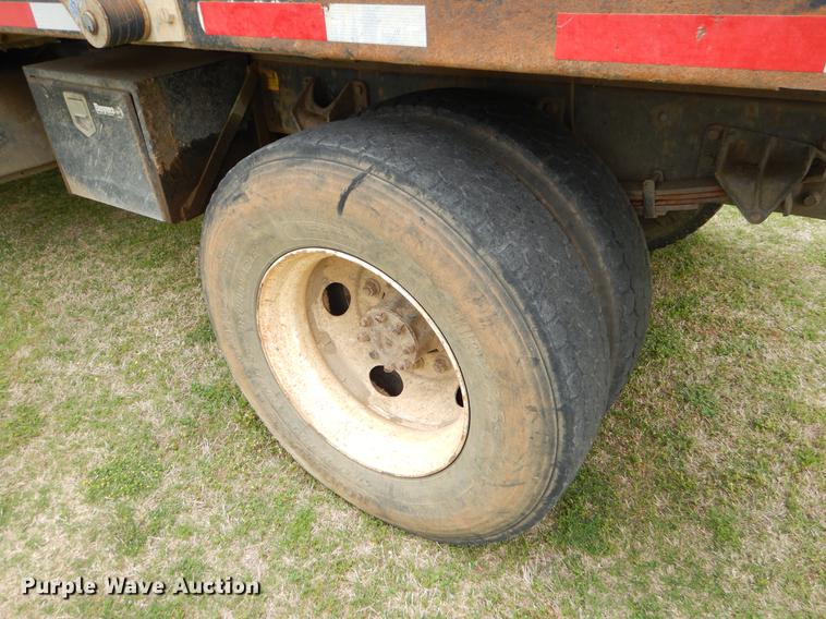 image for item EI9103 2006 International 4200 dump truck