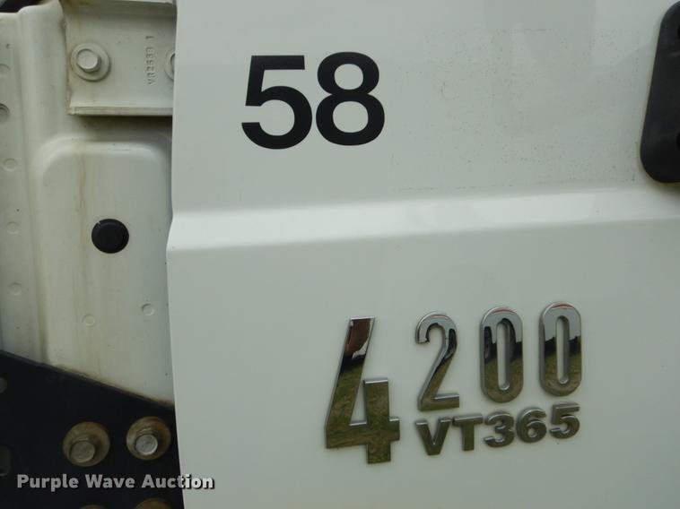 image for item EI9103 2006 International 4200 dump truck