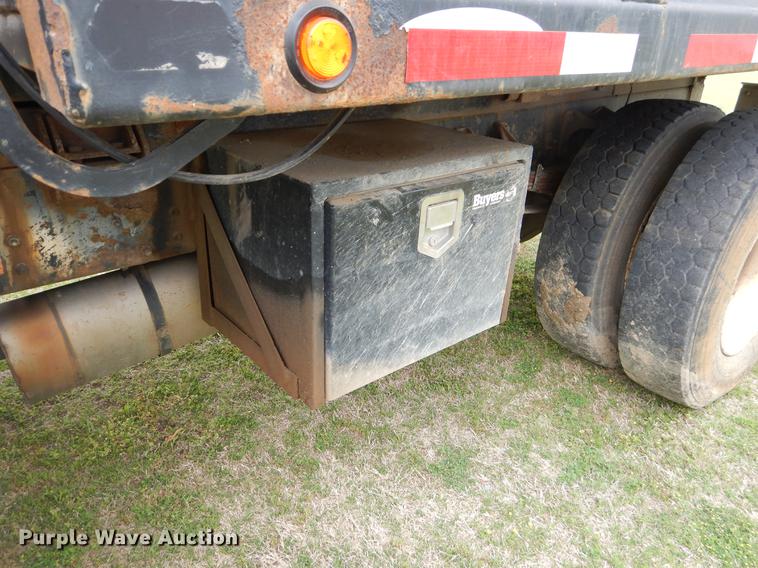 image for item EI9103 2006 International 4200 dump truck