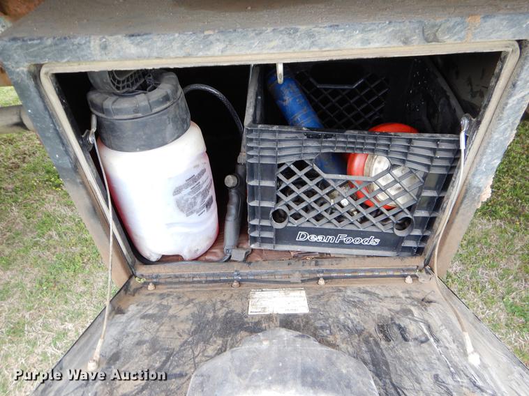 image for item EI9103 2006 International 4200 dump truck