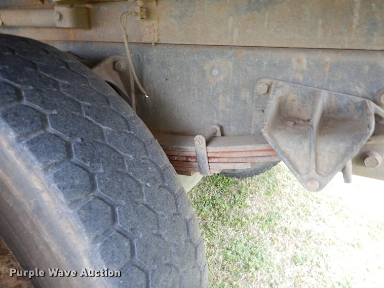 image for item EI9103 2006 International 4200 dump truck