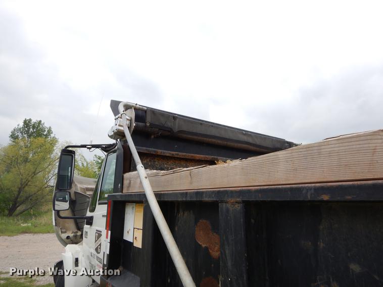 image for item EI9103 2006 International 4200 dump truck