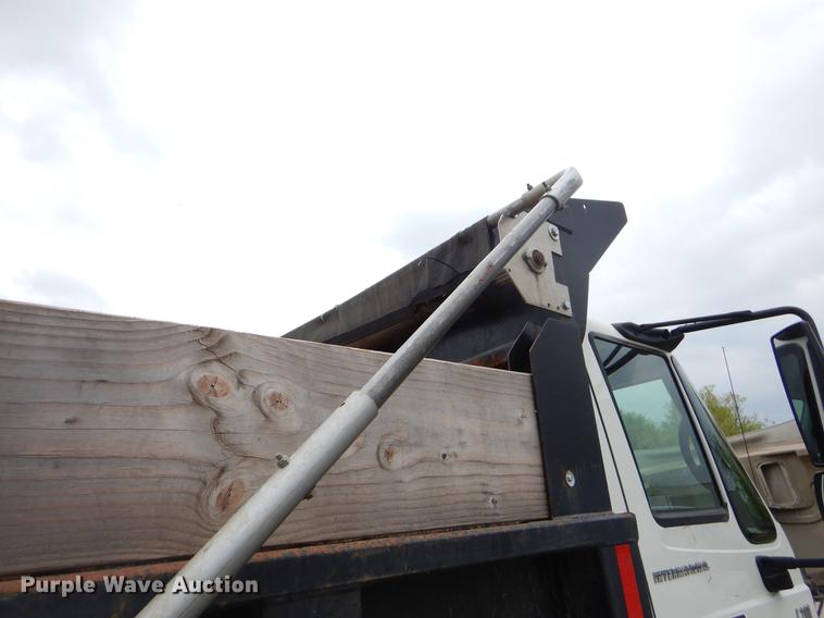 image for item EI9103 2006 International 4200 dump truck