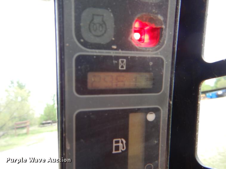 image for item EI9106 Case 450CT skid steer