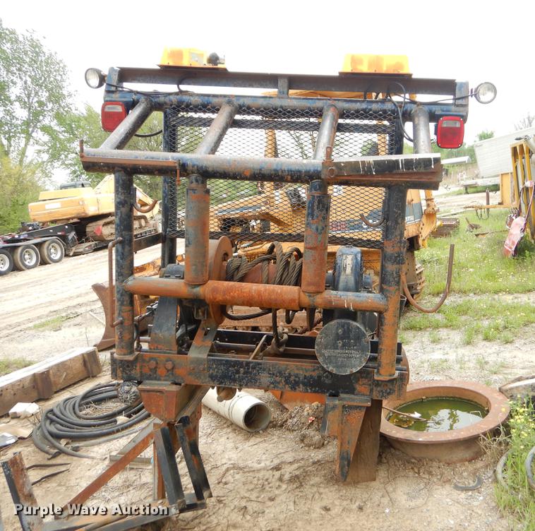 image for item EI9107 Sperry & Vickers 70LR winch