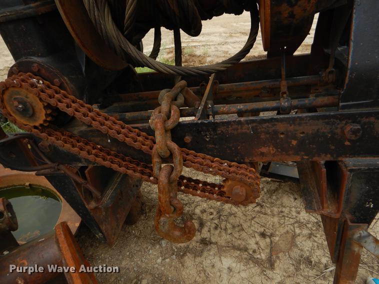 image for item EI9107 Sperry & Vickers 70LR winch