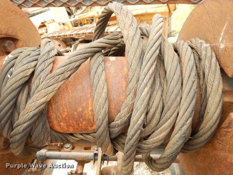 image for item EI9107 Sperry & Vickers 70LR winch