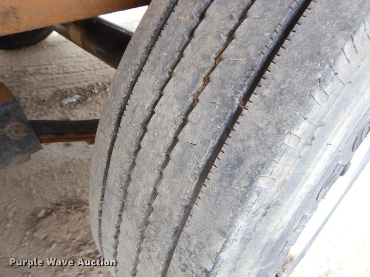 image for item EI9110 1997 Multi-Max MP424TE tilt deck equipment trailer