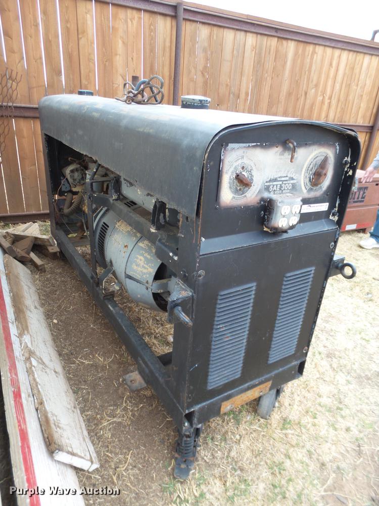 image for item EI9554 Lincoln Shield Arc welder