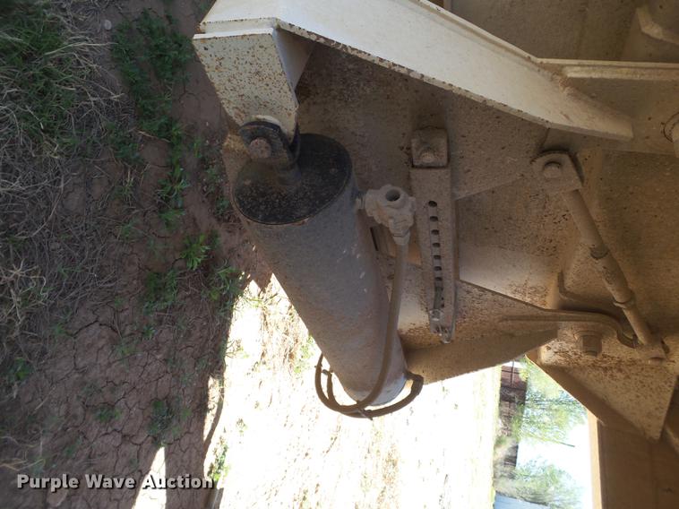 image for item EI9575 2001 CTS bottom dump trailer