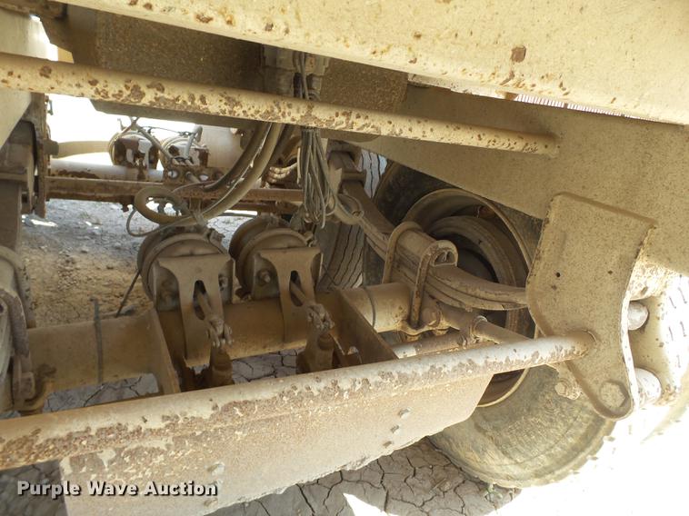 image for item EI9575 2001 CTS bottom dump trailer