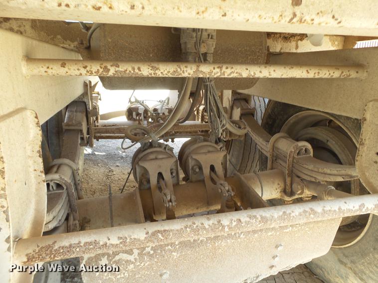 image for item EI9575 2001 CTS bottom dump trailer