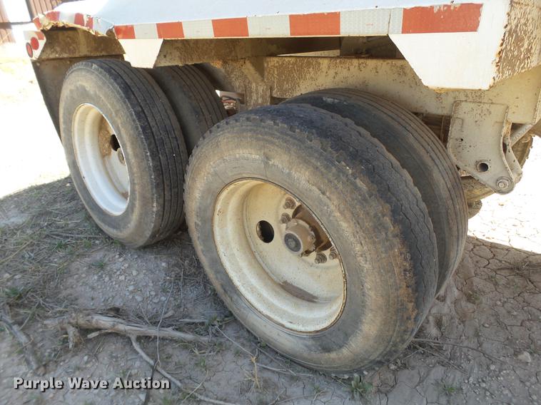 image for item EI9575 2001 CTS bottom dump trailer