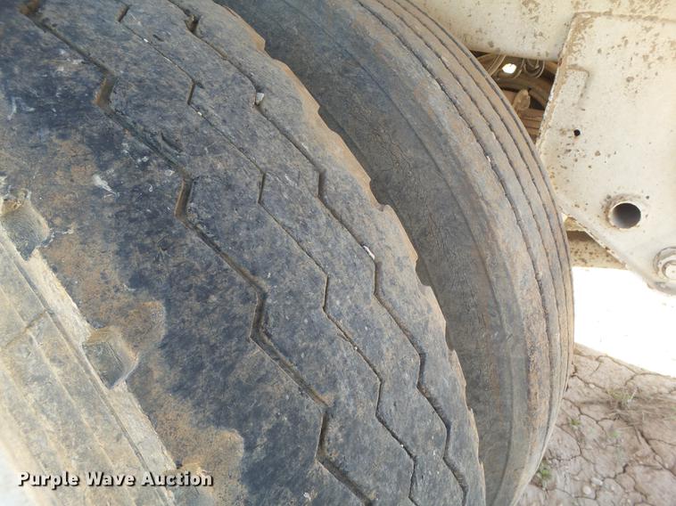 image for item EI9575 2001 CTS bottom dump trailer