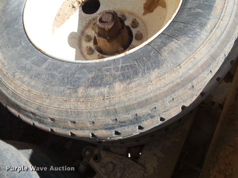 image for item EI9575 2001 CTS bottom dump trailer