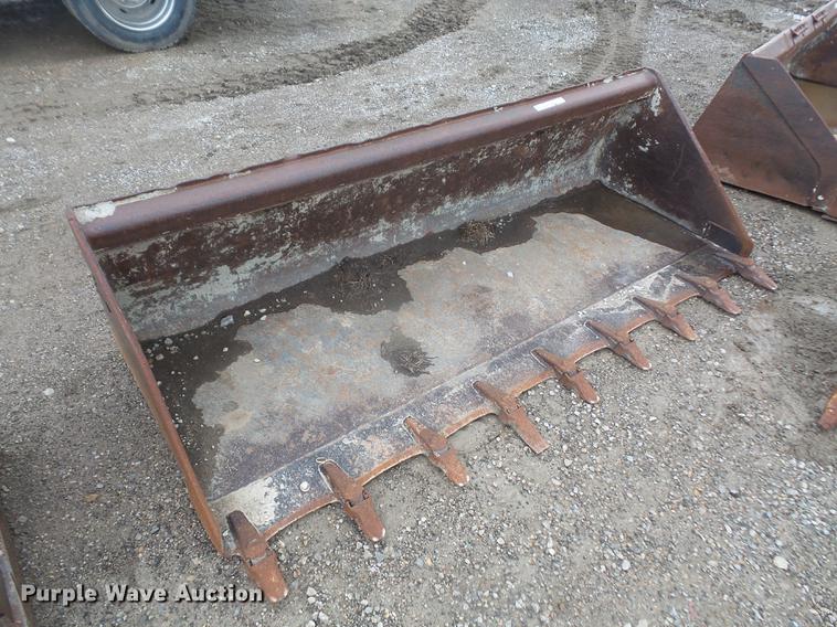 image for item EJ9376 Dymax skid steer bucket