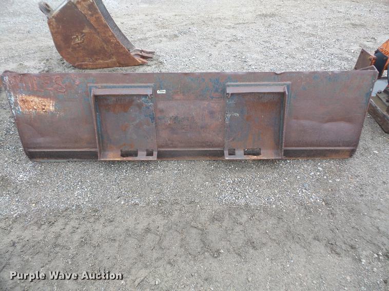 image for item EJ9376 Dymax skid steer bucket