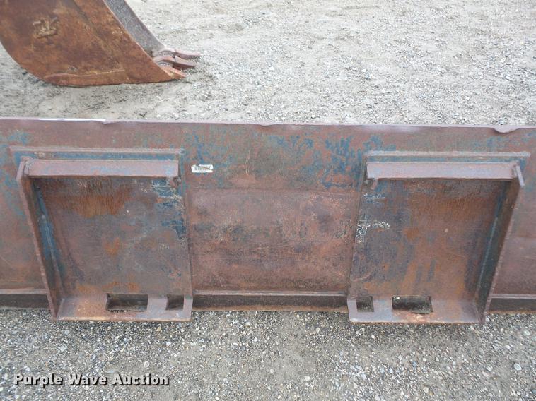 image for item EJ9376 Dymax skid steer bucket