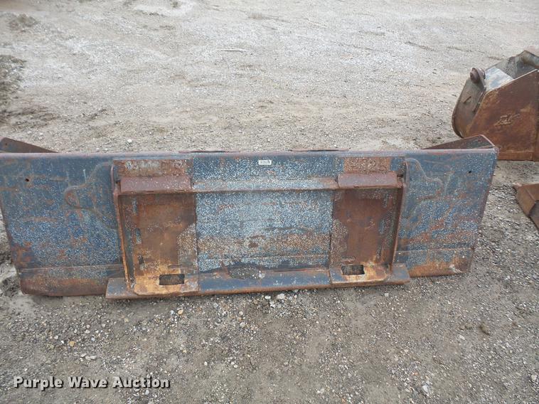 image for item EJ9377 Bobcat skid steer bucket