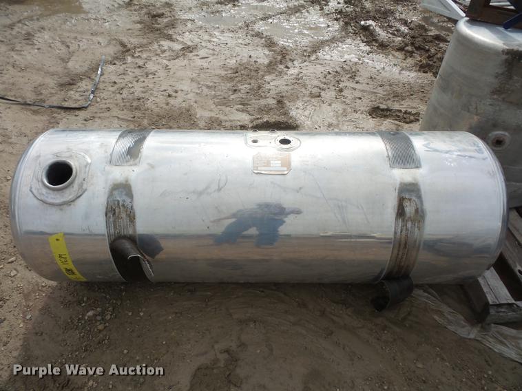 image for item EJ9379 Truck parts