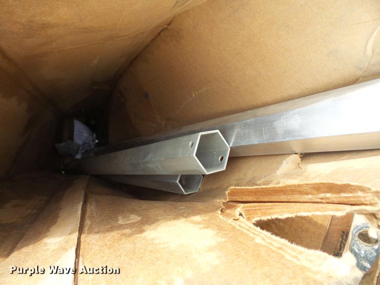 image for item EJ9379 Truck parts