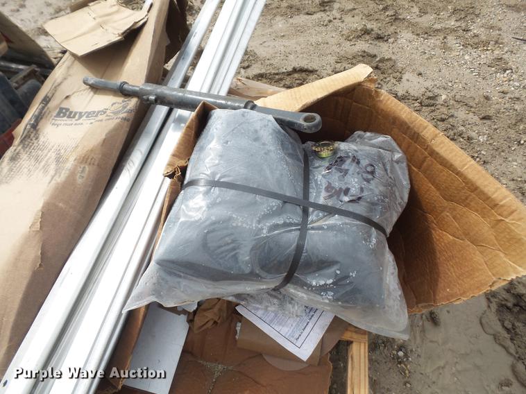 image for item EJ9379 Truck parts