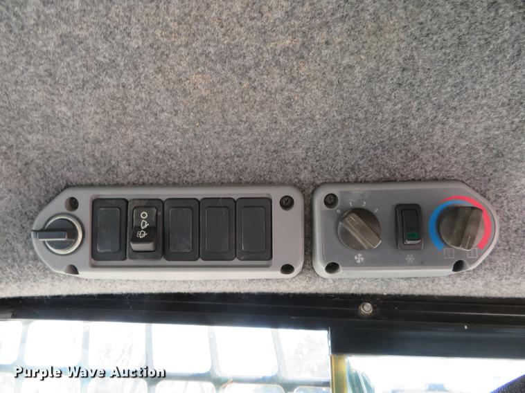 image for item EJ9566 2012 Bobcat S185 skid steer