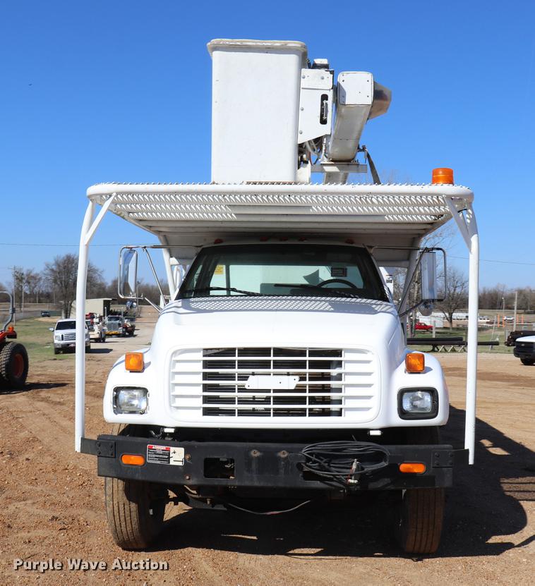 image for item EJ9769 1999 GMC C7500 bucket truck