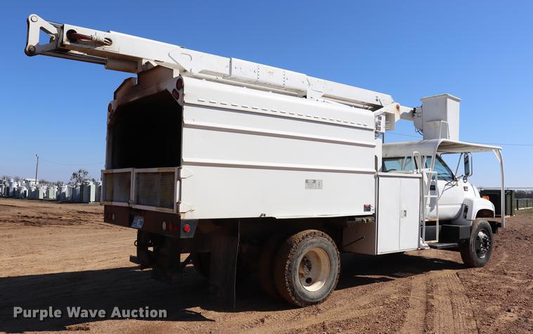 image for item EJ9769 1999 GMC C7500 bucket truck